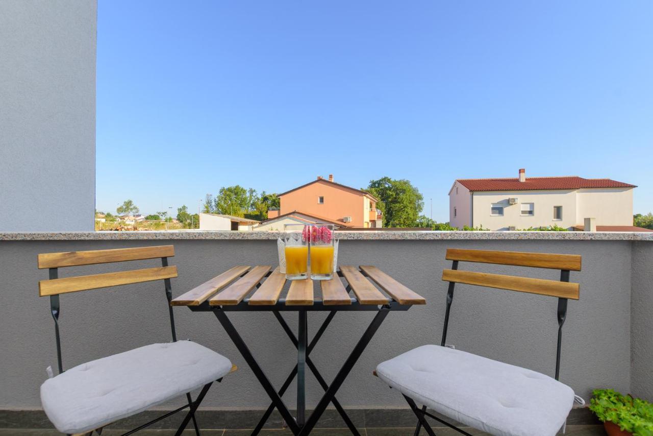 Apartmani Vita, Liznjan - Apartman 2 エクステリア 写真