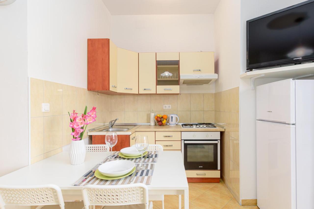 Apartmani Vita, Liznjan - Apartman 2 エクステリア 写真
