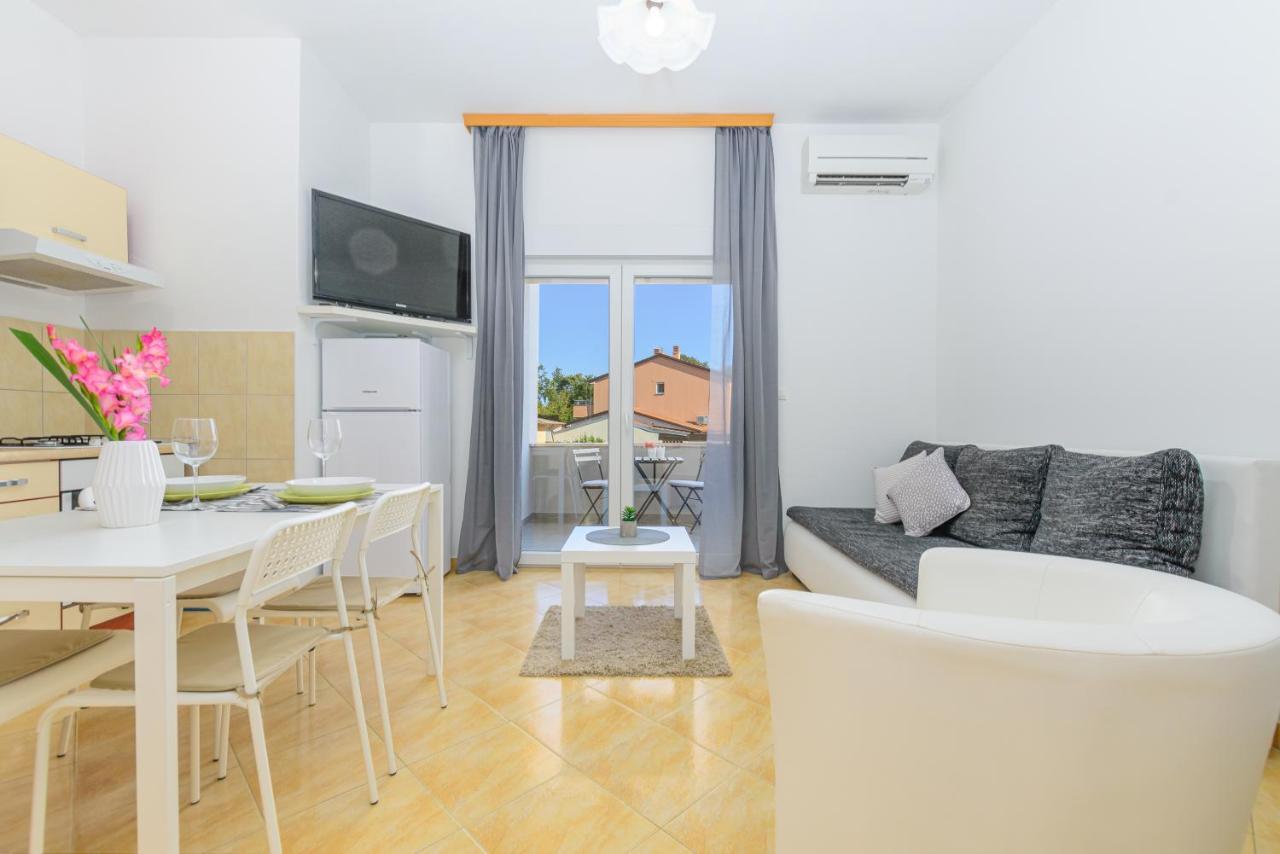 Apartmani Vita, Liznjan - Apartman 2 エクステリア 写真