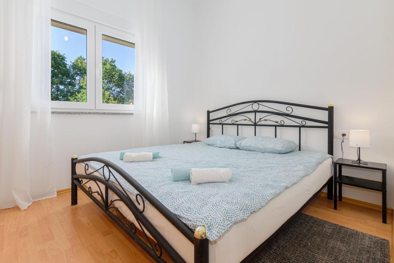 Apartmani Vita, Liznjan - Apartman 2 エクステリア 写真